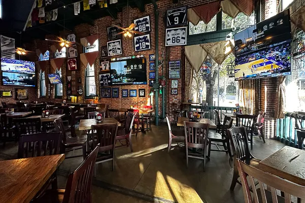 Hattricks Tavern