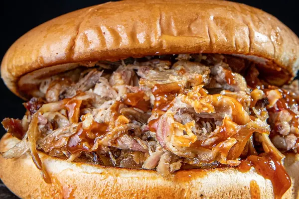 Hog N Bones -Tifton