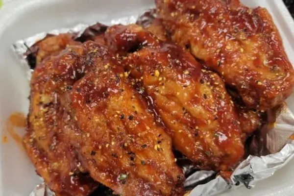 Hometown Atlanta Wings