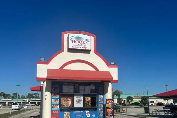 Hook’s Catch Seafood & Wings