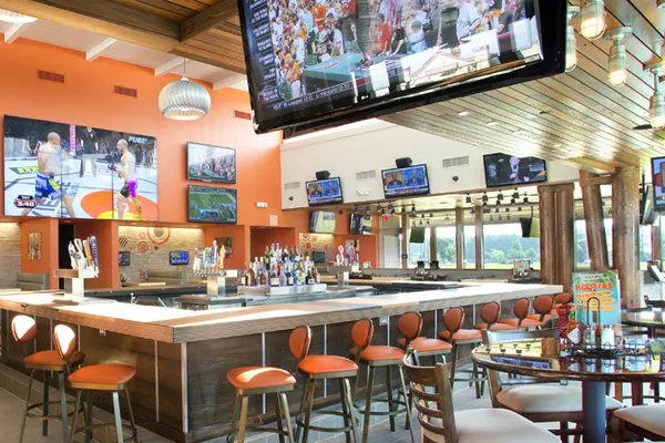 Hooters