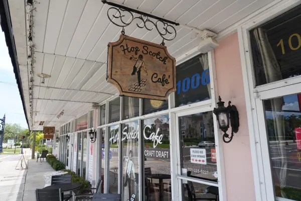 HopScotch Cafe