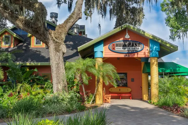 Hurricane Dockside Grill