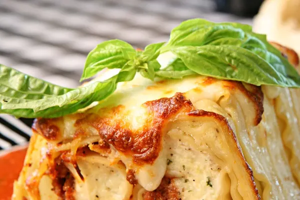 Ippolito's Neighborhood Italian
