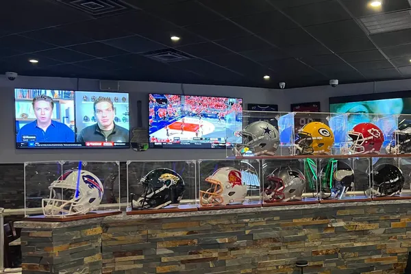 J Michael's Tavern & Grille