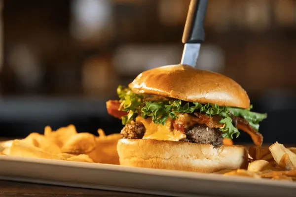 Jersey Peach Bar & Grill