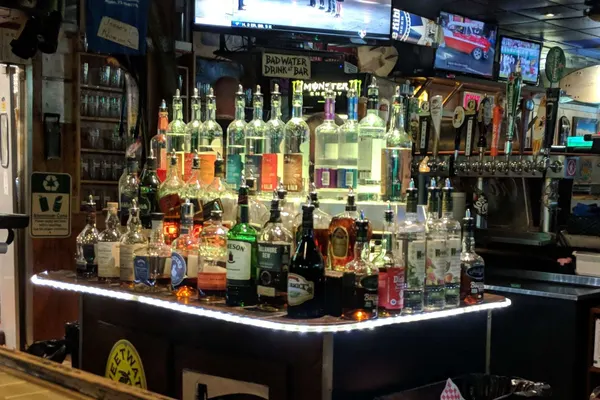 Jesse's Sports Bar & Grill