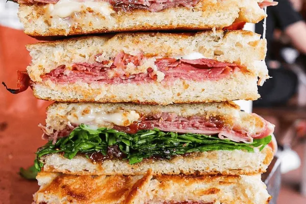 Jholano's Deli
