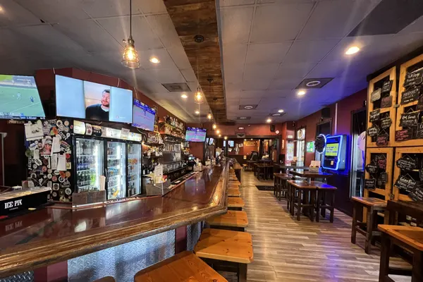 Johnny's Taphouse and Grill
