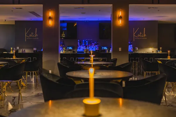 Katch Kitchen & Cocktails