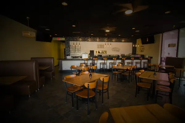 Koi Sushi Japanese Restaurant (Aloma Avenue)