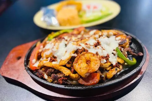 La Chalupa Mexican Restaurant