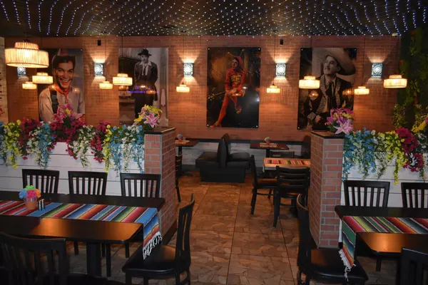 La Chiquita Authentic Mexican Food
