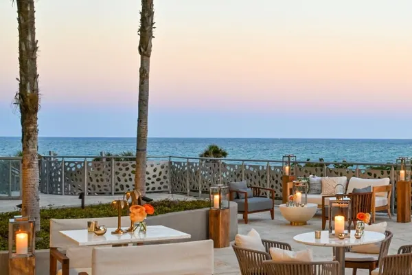 LALA Lounge and Bar