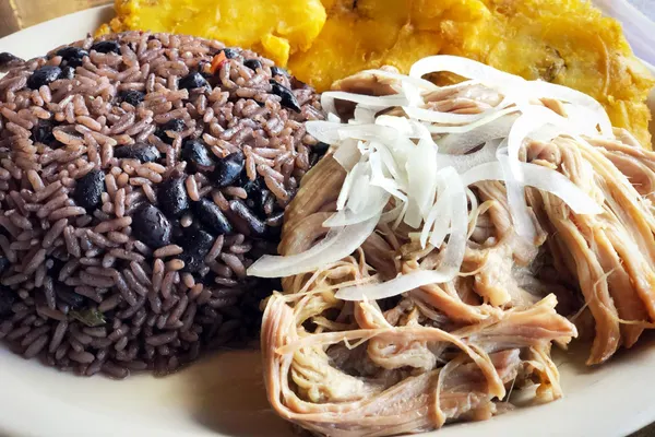 Las Palmas Latin Grill