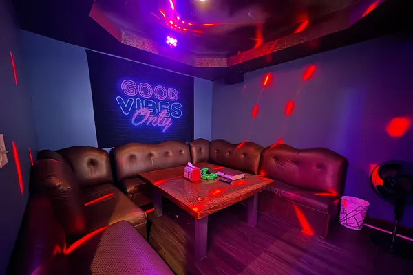 LET'S GO KARAOKE