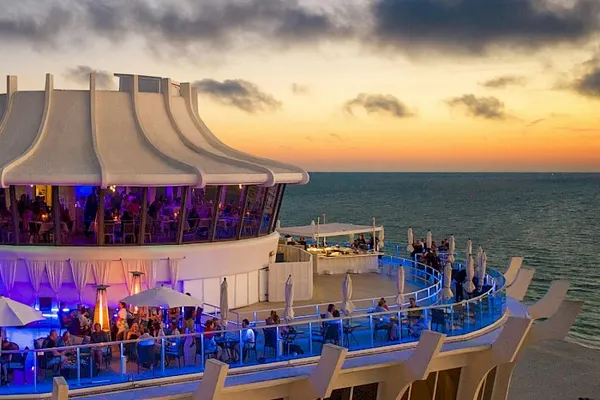 Level 11 Rooftop Bar & Lounge