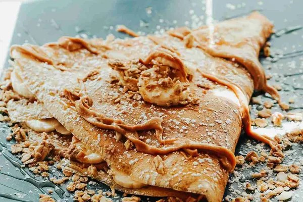 Lisa's Creperie & Cafe