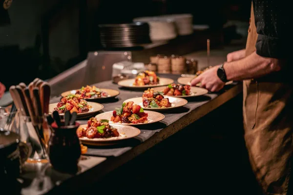 Black Radish Bar and Restaurant