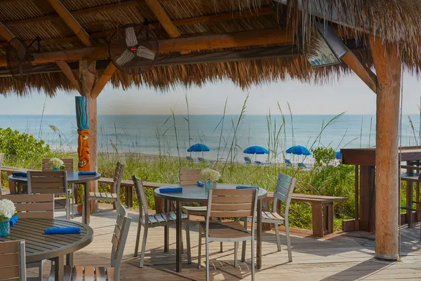 Longboards Oceanfront Grille