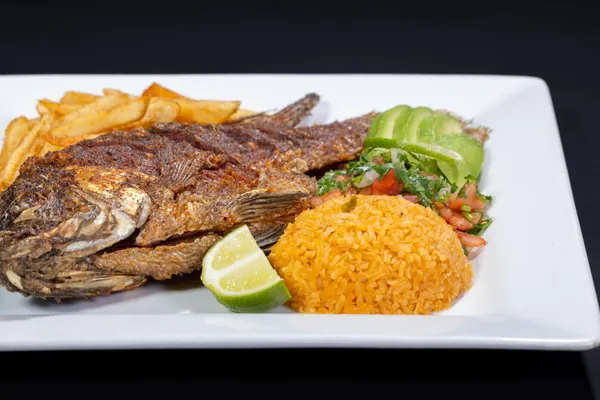 Los Compadres Mexican Grill