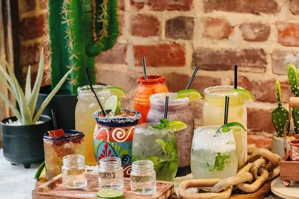 Los Cowboys VR Mexican Restaurant