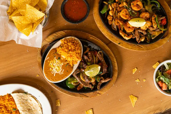 Los Reyes Mexican Restaurant