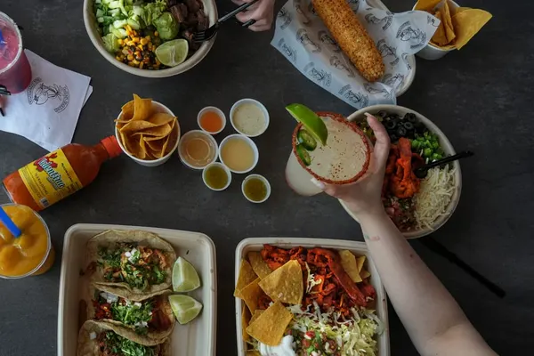 Los Rios Cantina