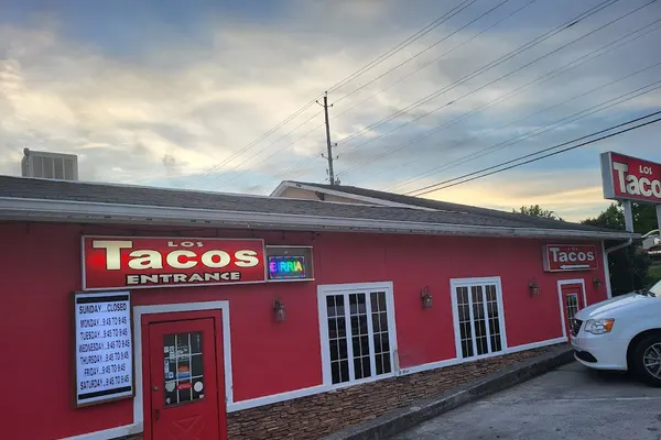 Los Tacos