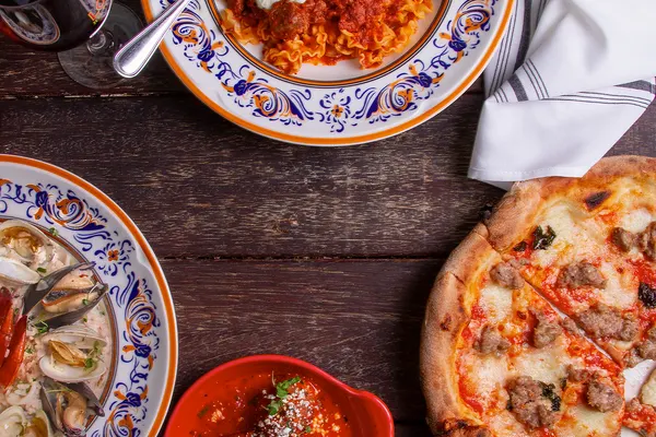 Louie Bossi's Ristorante Bar Pizzeria