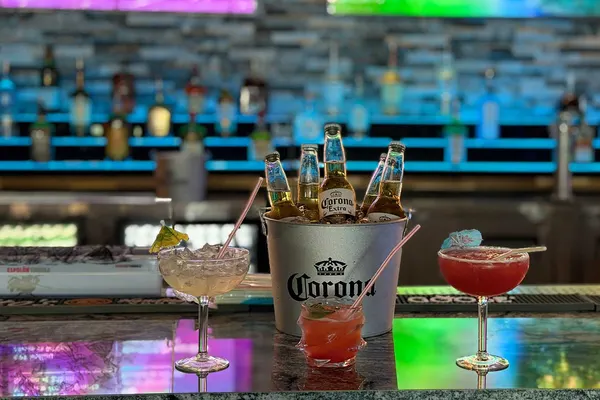 Lucky Break Sports Bar Lounge & Billards