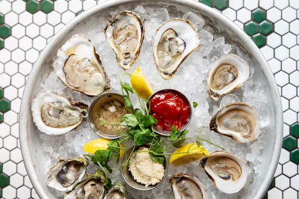 Mac's Raw Bar & Market