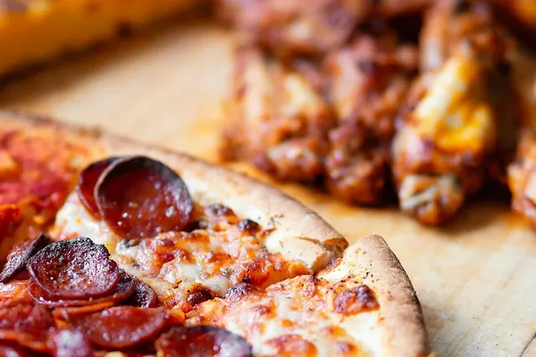 Mafia Pizza / now as C.R. Pies