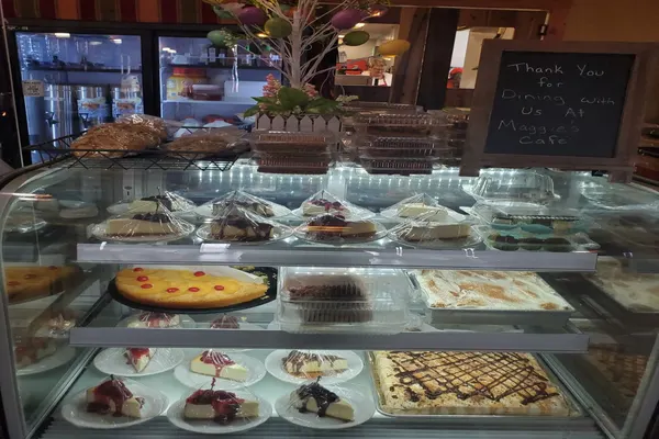 Maggie's Café
