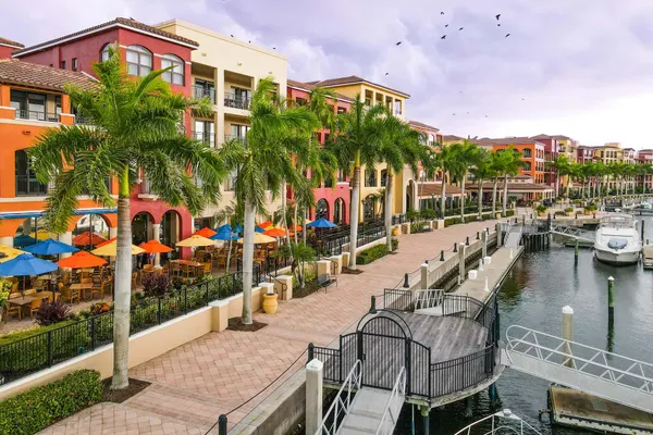 Mango's Dockside Bistro