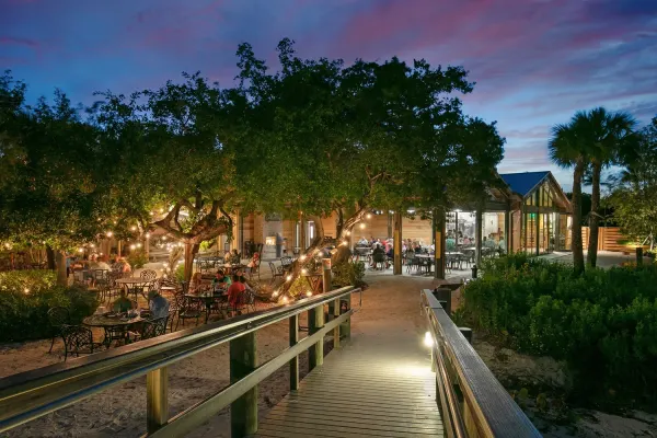 Mar Vista Dockside Restaurant & Pub