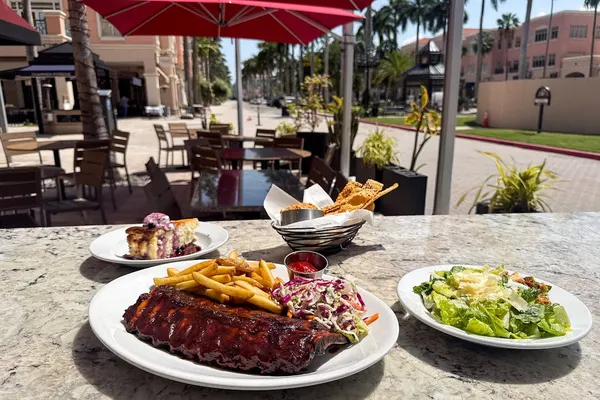 Max's Grille in Boca Raton, FL