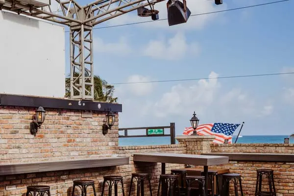 Mcsorley’S Beach Pub & Rooftop