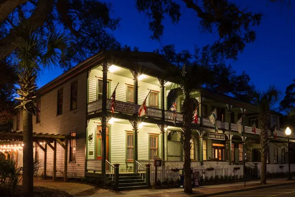 Mermaid Bar - Florida House Inn