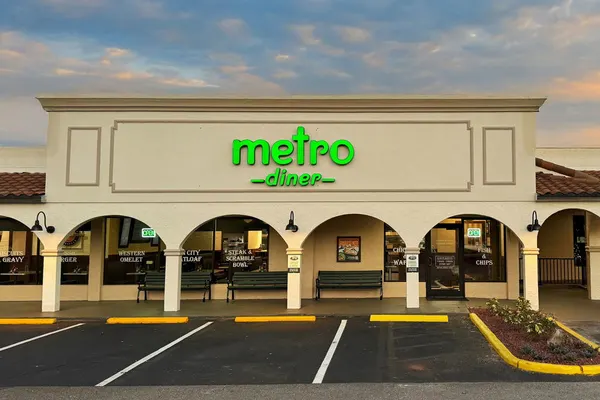 Metro Diner
