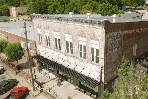 Metropolis Cafe