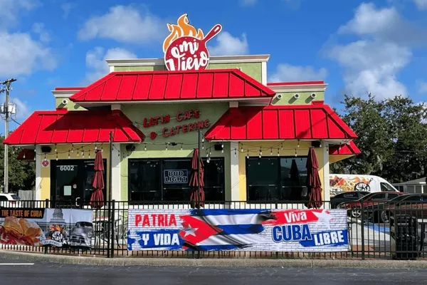 Mi Viejo Latin Cafe’ & Catering