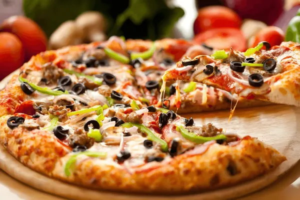 Mike's Pizza Deli Station