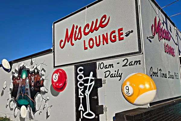 Miscue Lounge