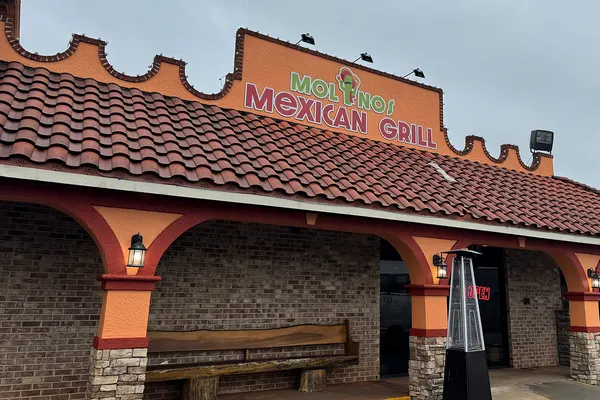Molinos Mexican Grill