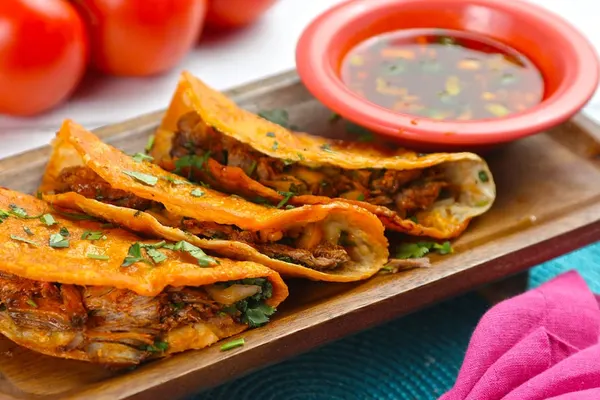 Monarca Wings & Mexican Restaurant