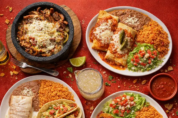 Monterrey Mexican restaurant 21 Kenwood Plaza