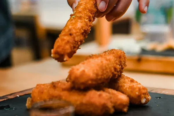 Moons Wings