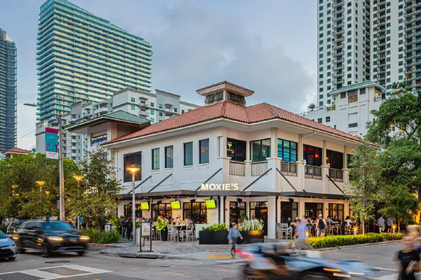 Moxies Miami Restaurant