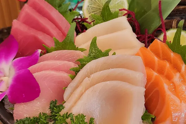 Nakama Sushi Thai